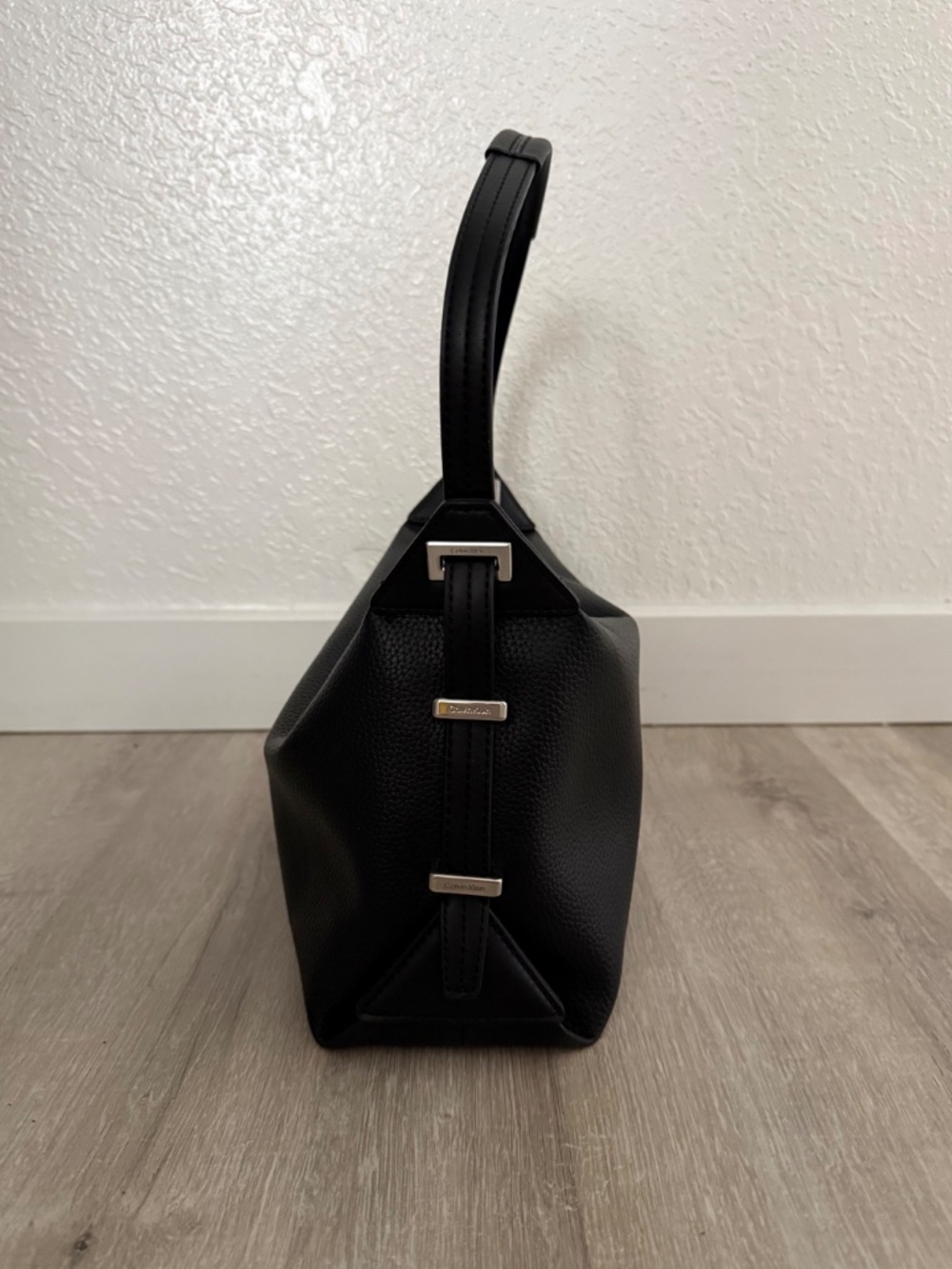Calvin Klein Women’s Black pebbled Faux Leather Purse NWOT - Picture 5 of 15